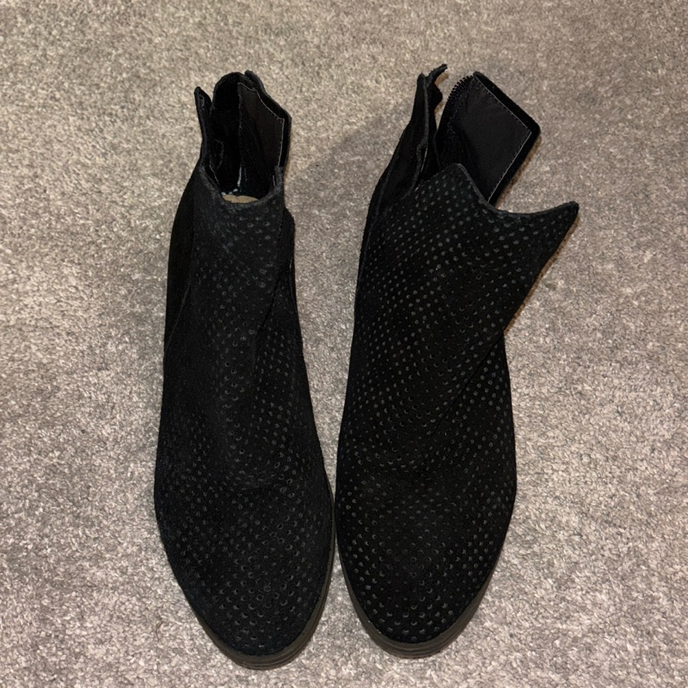 Size 7.5‎ booties from Crown Vintage